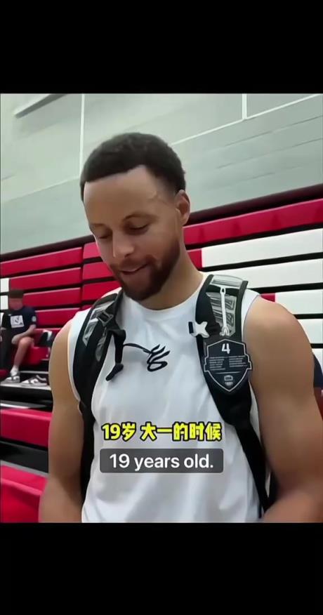 美國(guó)男籃問答：第一次扣籃時(shí)幾歲？濃眉：詹姆斯兩歲扣籃！