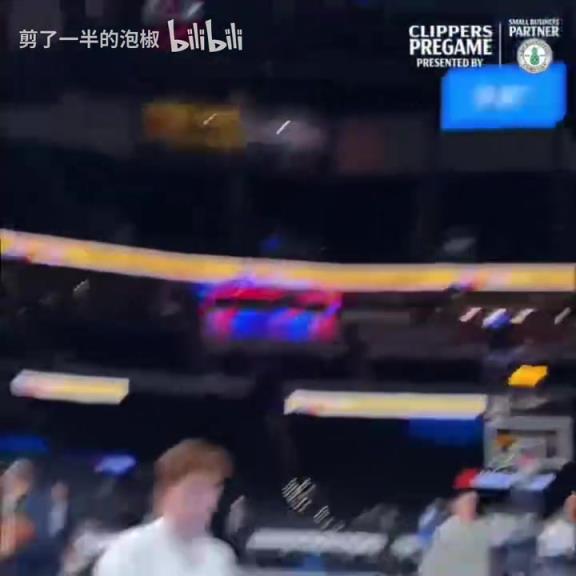 寶藏球員！你覺得小瓊斯能延續(xù)去年季后賽的亮眼表現嗎？